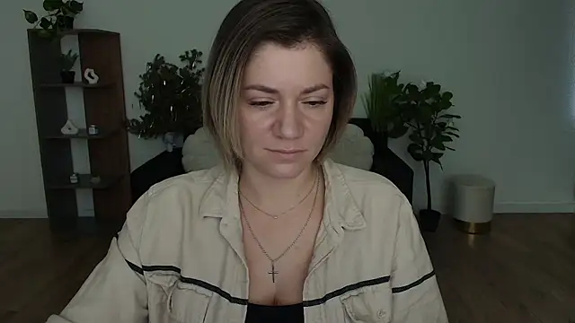 MariaSttone online show from 01-26-25, 01:04