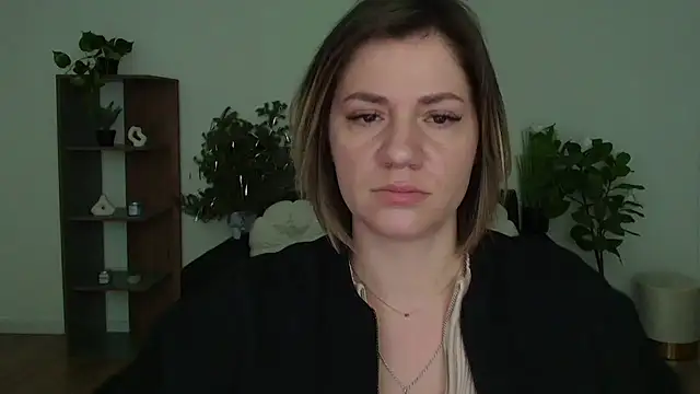 MariaSttone online show from 02-11-25, 04:02