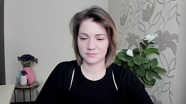 MariaSttone online show from 03-06-25, 01:57