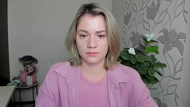 MariaSttone online show from 09-23-25, 01:47