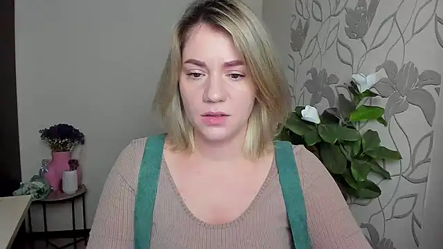 MariaSttone online show from 10-21-25, 05:24