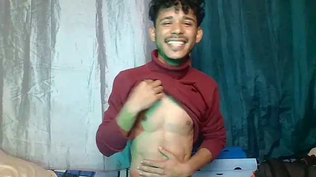 Snapshot of Luckbigcock64 chatting on 12-19-24, 12:56 Luckbigcock64 online show from 12-19-24, 12:56