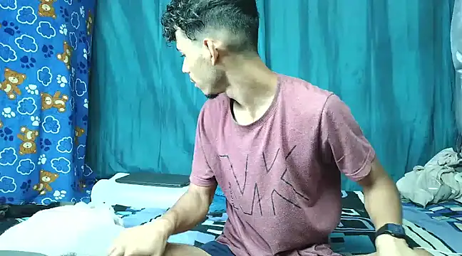 Snapshot of Luckbigcock64 chatting on 02-17-25, 09:46 Luckbigcock64 online show from 02-17-25, 09:46