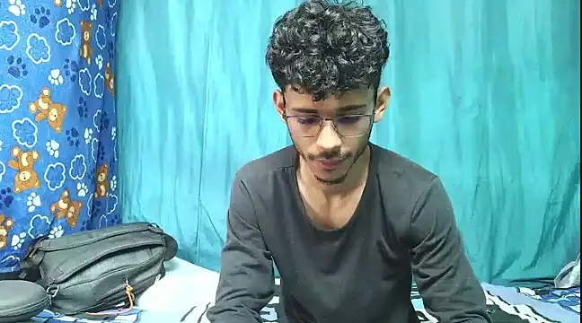 Snapshot of Luckbigcock64 chatting on 02-24-25, 10:14 Luckbigcock64 online show from 02-24-25, 10:14