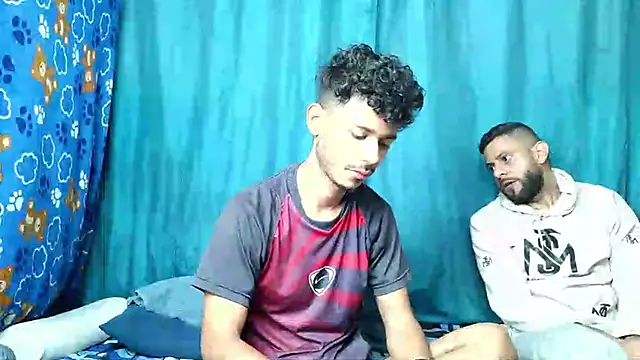 Snapshot of Luckbigcock64 chatting on 03-21-25, 09:12 Luckbigcock64 online show from 03-21-25, 09:12