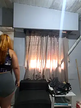 Naturalmenteyoo online show from 04-01-26, 01:52