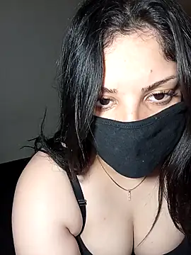 Snapshot of The_Arabien_Queen chatting on 02-21-25, 07:56 The Arabien Queen online show from 02-21-25, 07:56