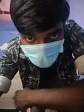 Tamilandteluguboy14 online show from 05-18-26, 06:52