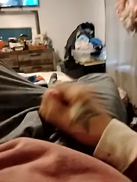 Snapshot of hornygiltz92 chatting on 01-18-26, 09:18 hornygiltz92 online show from 01-18-26, 09:18