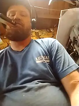 Snapshot of hornygiltz92 chatting on 02-13-26, 11:06 hornygiltz92 online show from 02-13-26, 11:06