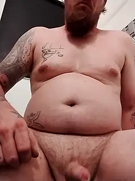 Snapshot of hornygiltz92 chatting on 03-10-26, 03:00 hornygiltz92 online show from 03-10-26, 03:00