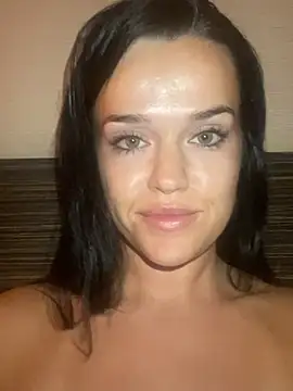 English-Chloe96 online show from 02-19-25, 03:50