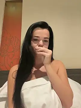 Snapshot of English-Chloe96 chatting on 02-13-26, 06:42 English-Chloe96 online show from 02-13-26, 06:42