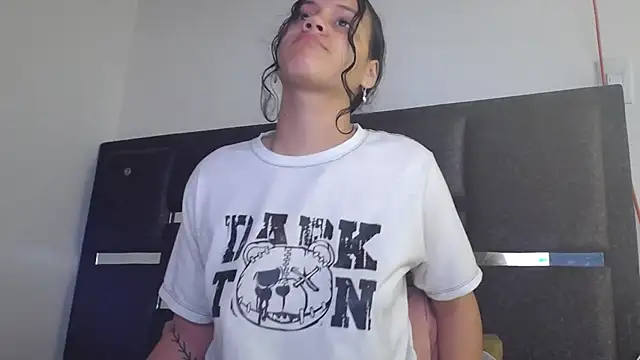 Snapshot of realshy-Stepsis chatting on 02-13-26, 02:46 realshy-Stepsis online show from 02-13-26, 02:46