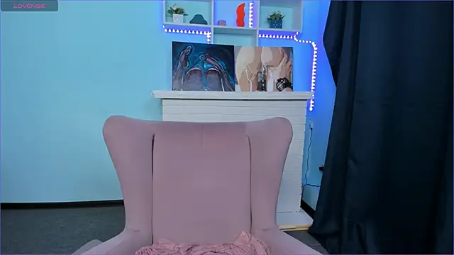 Snapshot of Crow_Diam0nd chatting on 12-07-24, 07:27 Crow Diam0nd online show from 12-07-24, 07:27