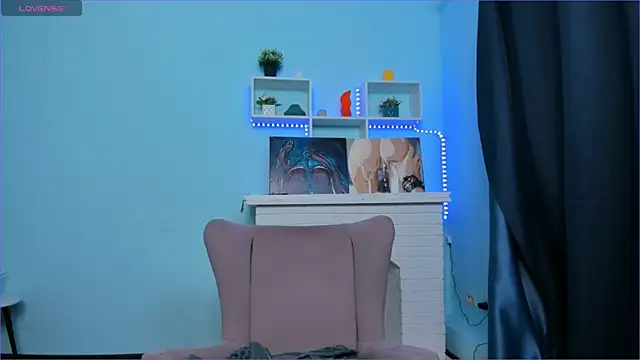 Snapshot of Crow_Diam0nd chatting on 01-20-25, 06:53 Crow Diam0nd online show from 01-20-25, 06:53