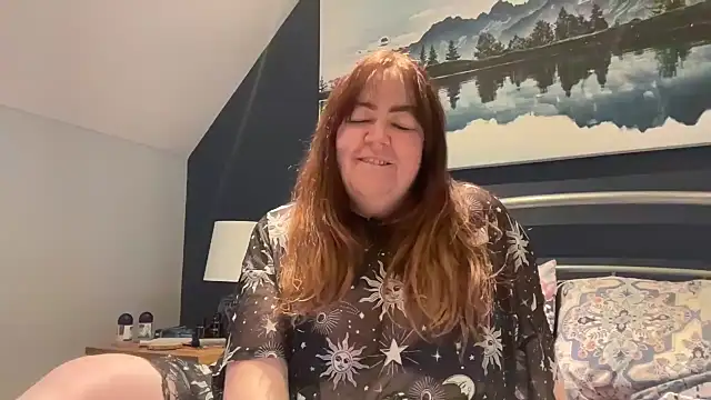 Snapshot of curvy-milf-abbie chatting on 01-15-26, 04:11 curvy-milf-abbie online show from 01-15-26, 04:11