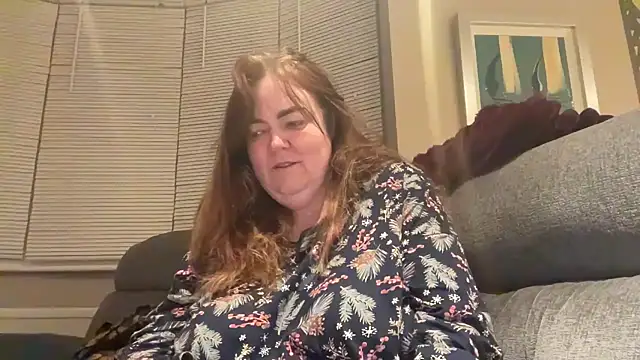 Snapshot of curvy-milf-abbie chatting on 02-18-26, 06:20 curvy-milf-abbie online show from 02-18-26, 06:20