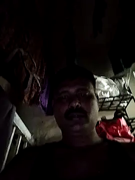 Snapshot of Vinay-kumar89 chatting on 12-15-25, 01:48 Vinay-kumar89 online show from 12-15-25, 01:48