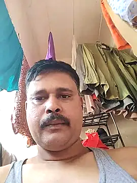 Snapshot of Vinay-kumar89 chatting on 12-21-25, 03:46 Vinay-kumar89 online show from 12-21-25, 03:46