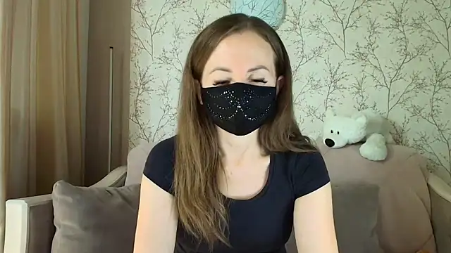 Snapshot of MilfeaN chatting on 09-13-25, 04:29 MilfeaN online show from 09-13-25, 04:29