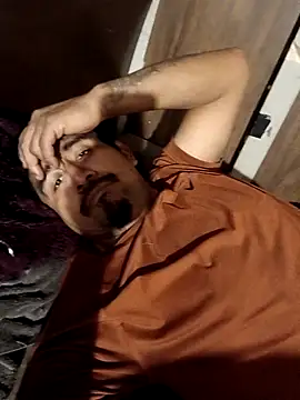 Snapshot of beliqi chatting on 12-18-25, 12:44 beliqi online show from 12-18-25, 12:44