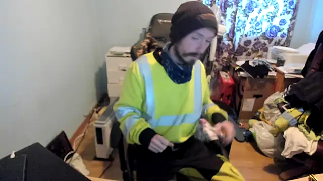 Snapshot of sexy264329 chatting on 02-14-26, 08:11 sexy264329 online show from 02-14-26, 08:11