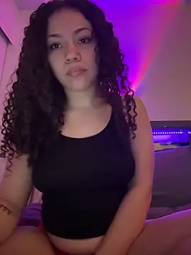 Snapshot of ladylavish chatting on 02-04-26, 05:35 ladylavish online show from 02-04-26, 05:35