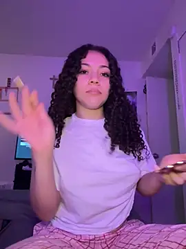 Snapshot of ladylavish chatting on 02-07-26, 04:49 ladylavish online show from 02-07-26, 04:49