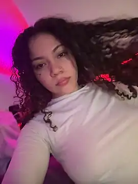 Snapshot of ladylavish chatting on 02-12-26, 07:03 ladylavish online show from 02-12-26, 07:03