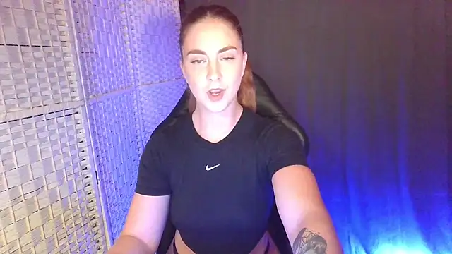 Snapshot of KayleyxEmily chatting on 11-03-25, 09:05 KayleyxEmily online show from 11-03-25, 09:05