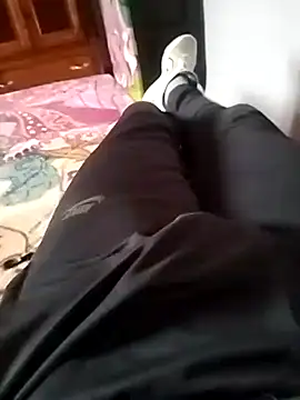 Snapshot of momoh chatting on 01-19-25, 09:44 momoh online show from 01-19-25, 09:44