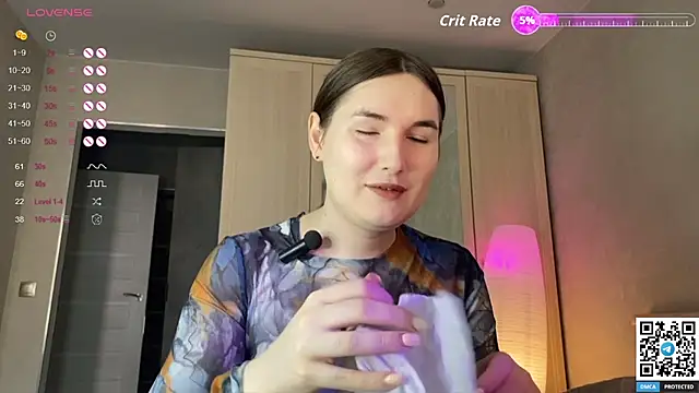 Maria Bowie online show from 09-15-25, 07:41