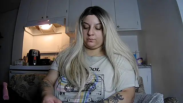 Snapshot of Lilithsincity chatting on 12-06-24, 11:54 Lilithsincity online show from 12-06-24, 11:54