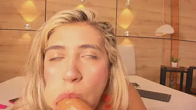 julietha taylor online show from 10-08-25, 03:04