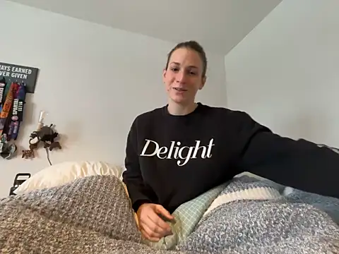 MissSwitch online show from 01-03-25, 01:47