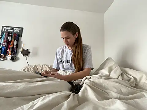 MissSwitch online show from 02-04-25, 07:55