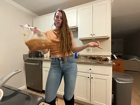 MissSwitch online show from 03-22-25, 02:05