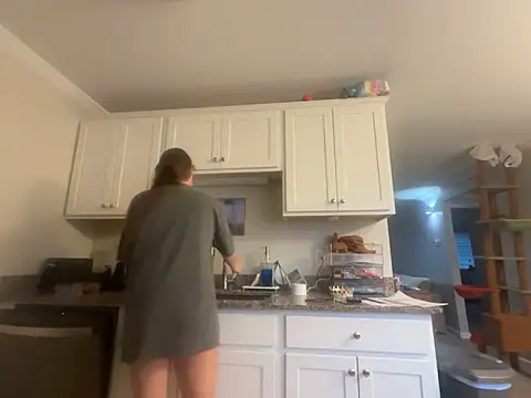 MissSwitch online show from 09-26-25, 11:25