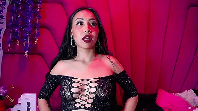 nathalia pink online show from 10-27-25, 08:13