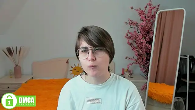 Snapshot of Funny_bunnyy chatting on 12-05-24, 08:33 Funny bunnyy online show from 12-05-24, 08:33