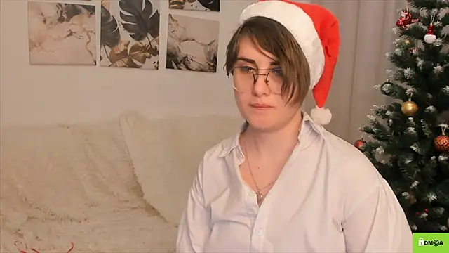 Snapshot of Funny_bunnyy chatting on 12-15-24, 12:29 Funny bunnyy online show from 12-15-24, 12:29