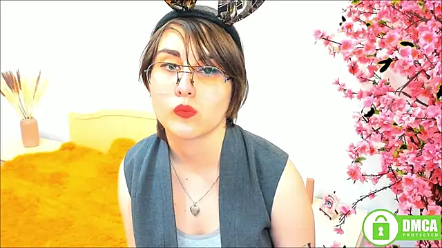 Snapshot of Funny_bunnyy chatting on 12-23-24, 03:29 Funny bunnyy online show from 12-23-24, 03:29