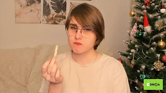 Snapshot of Funny_bunnyy chatting on 12-26-24, 08:00 Funny bunnyy online show from 12-26-24, 08:00