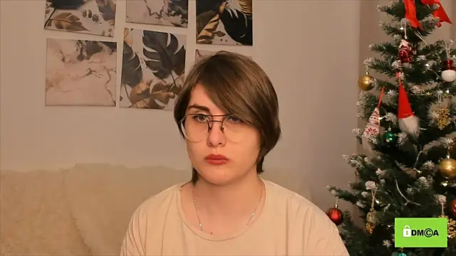 Snapshot of Funny_bunnyy chatting on 12-27-24, 02:47 Funny bunnyy online show from 12-27-24, 02:47