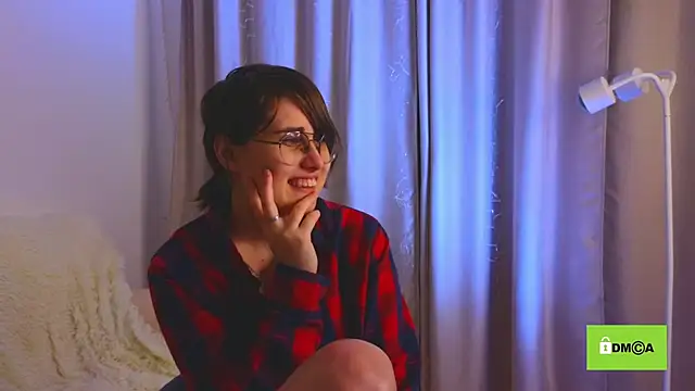 Snapshot of Funny_bunnyy chatting on 02-02-25, 10:06 Funny bunnyy online show from 02-02-25, 10:06