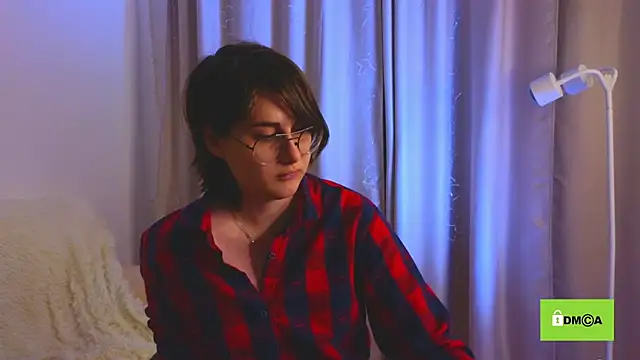 Snapshot of Funny_bunnyy chatting on 02-03-25, 01:09 Funny bunnyy online show from 02-03-25, 01:09