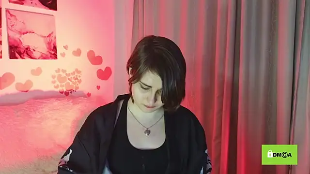 Snapshot of Funny_bunnyy chatting on 02-14-25, 02:18 Funny bunnyy online show from 02-14-25, 02:18