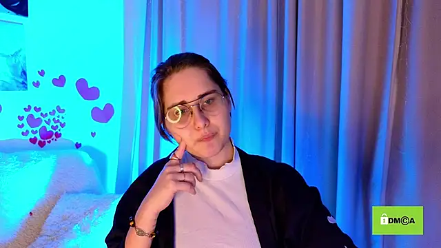 Snapshot of Funny_bunnyy chatting on 02-24-25, 02:08 Funny bunnyy online show from 02-24-25, 02:08