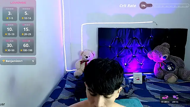 benji hoter online show from 10-27-25, 08:24